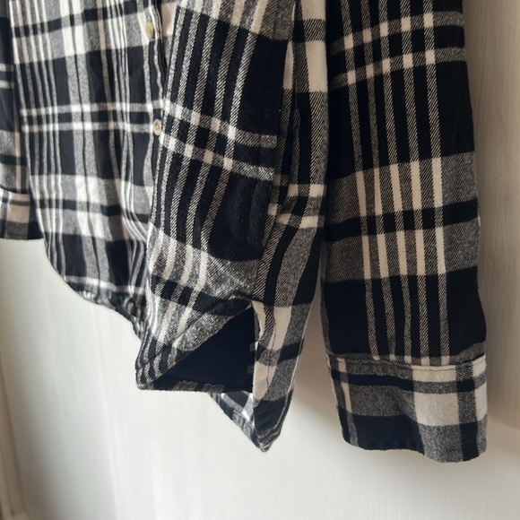 Jach's Girlfriend Plaid Soft Flannel Warm Shirt Black & White w/ Pockets Medium - Picture 8 of 14